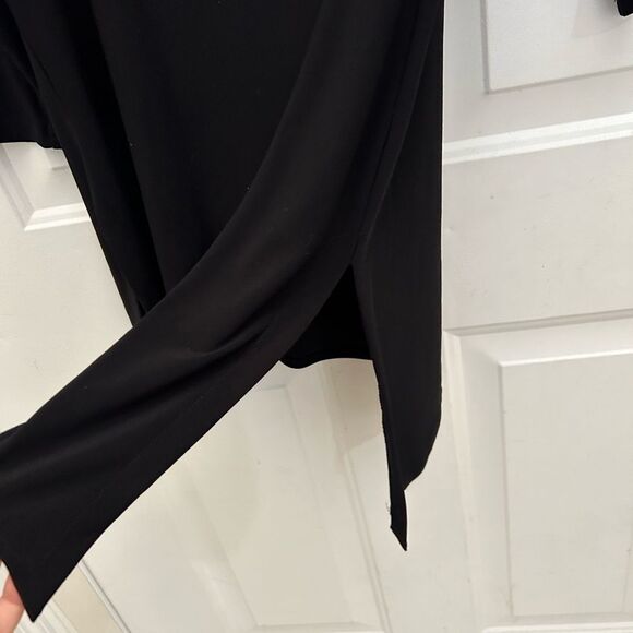 Sympli Nu Focus Tunic Cut Out Shoulder Asymmetrical Hem Top - Picture 12 of 12